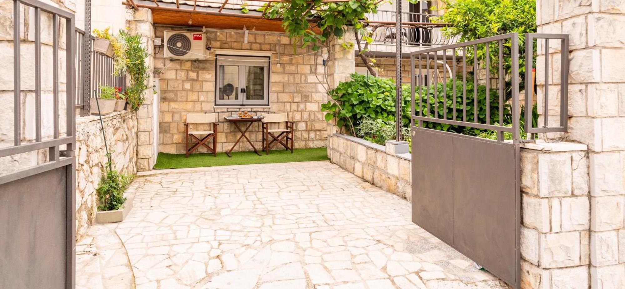 Lapad Sunshine Apartment Дубровник Екстериор снимка